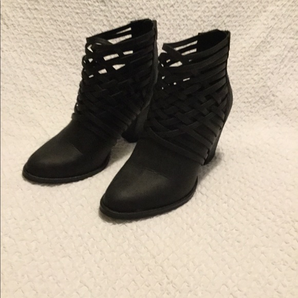 NWOB Mossimo Booties - Picture 2 of 4